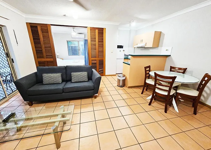 Royal Palm Villas Cairns