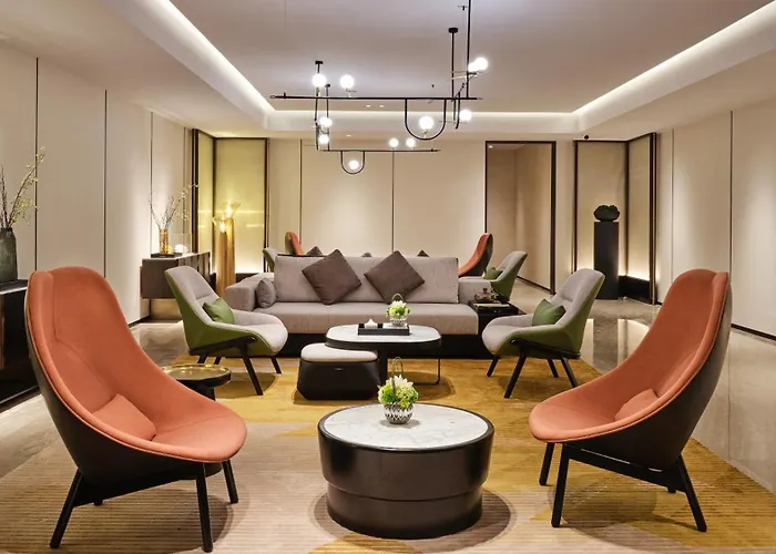 Hampton By Hilton Shenzhen North Station Hotel