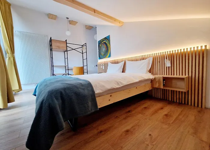 Rahouse - Self Check-In & Free Parking Hotel Brasov