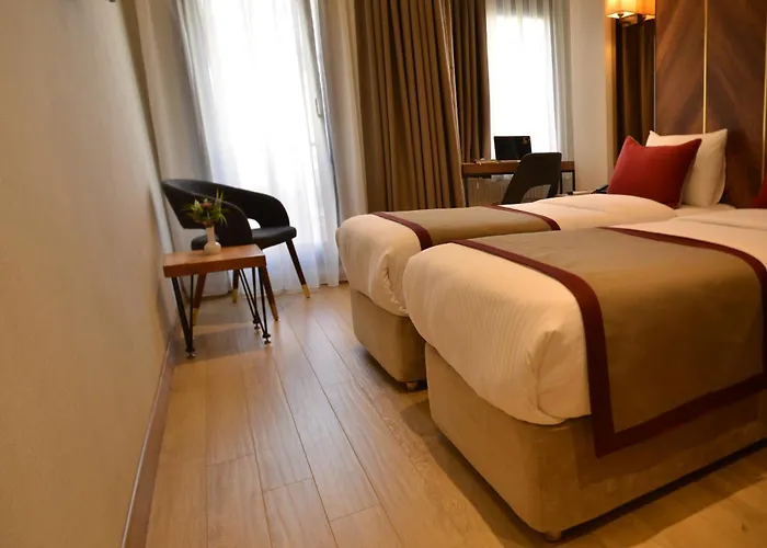 Celine Hotel Taxim Istanboel