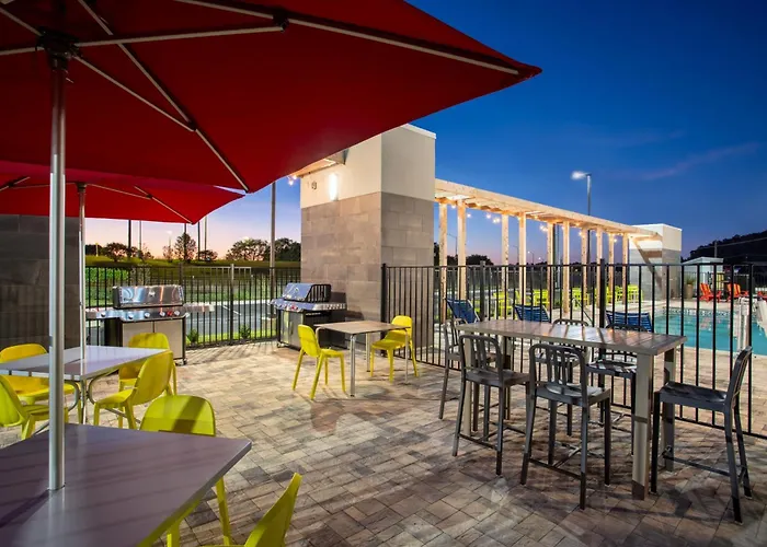 Home2 Suites By Hilton Calhoun