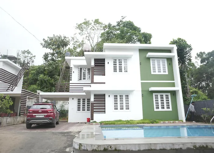 Luxe Hotel - Rooms & Villas Wayanad