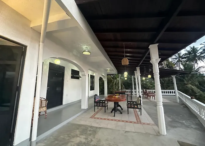 White Hill Hotel Unawatuna