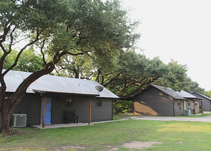 The Springs Retreat Hotel Leakey