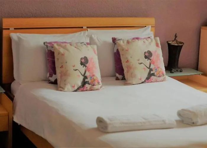 The Waterfront Townhouse Accommodation Kilkenny