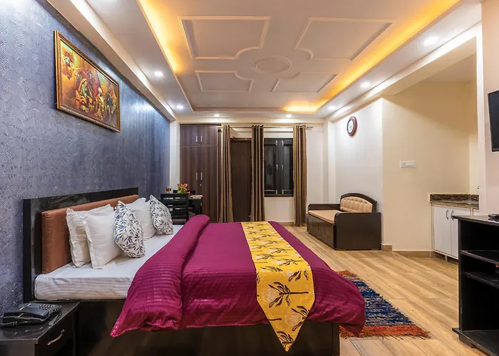 Viable Inn , Mukteshwar - Himalayan View