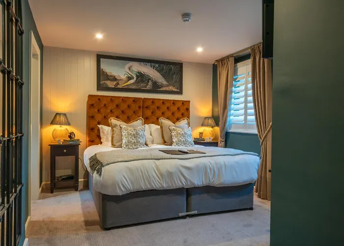 The Northey Arms Hotel Box 