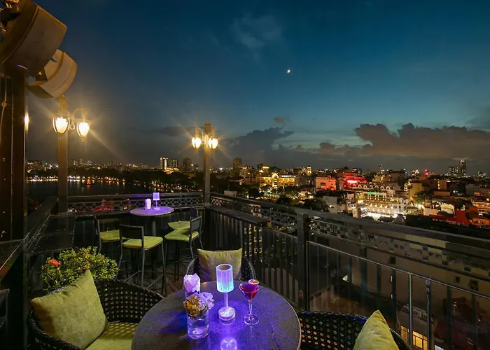 Trangtrang Premium Hotel & Sky Bar Hanoi