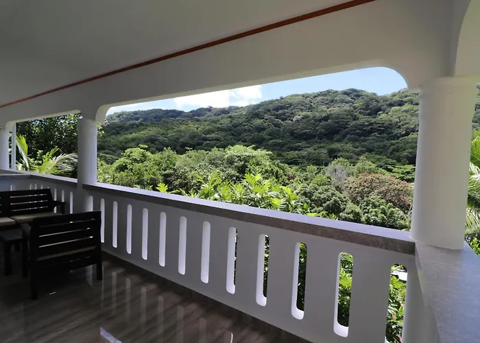 Mountain View Hotel La Digue 
