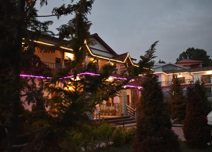 Shri Shail Inn Mukteshwar