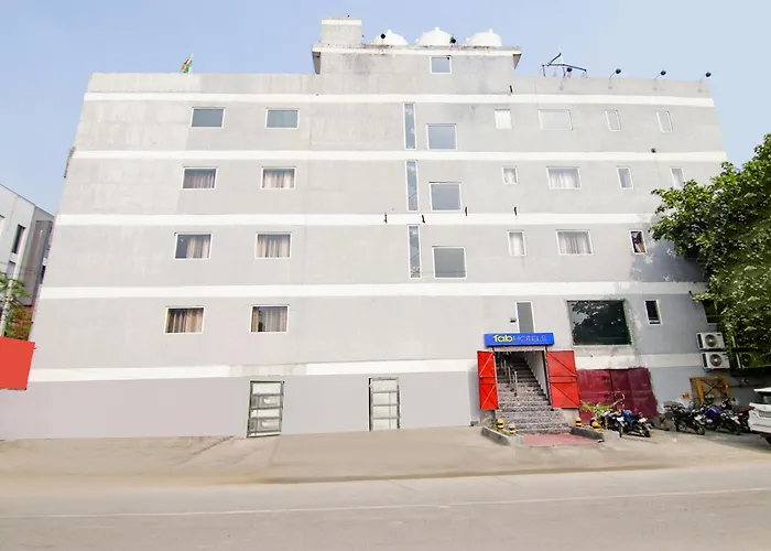 Fabhotel Ssensse New Delhi