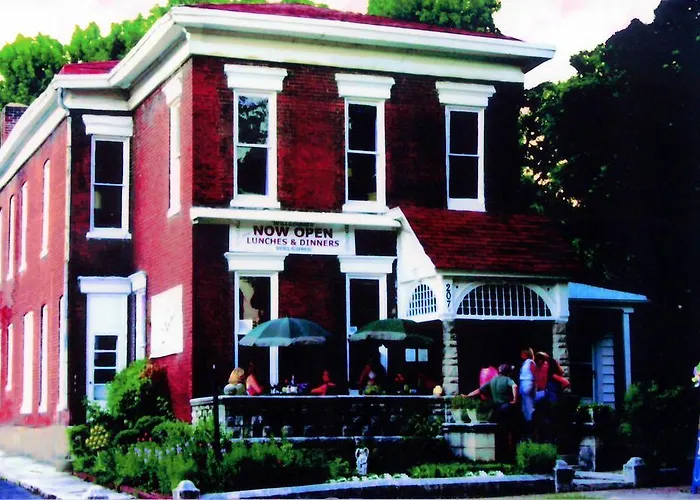 Garden House Bed And Breakfast Hannibal
