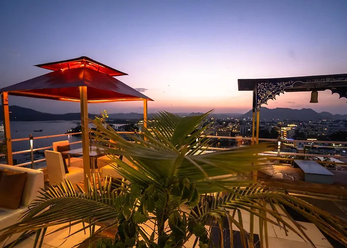 The Lake View Hotel- On Lake Pichola Udaipur