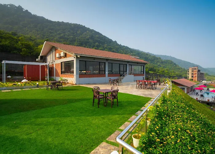 Gaurav Lords Resort Shrivardhan