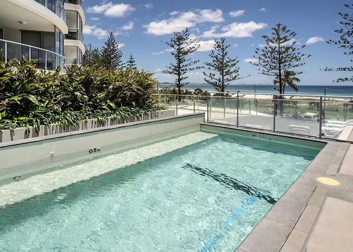 Hotel Reflections Tower Two Tweed Heads
