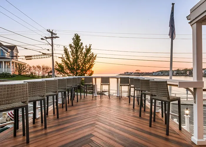 The Cove At Rockport Hotel