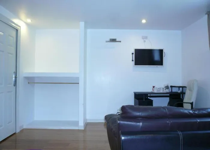 Ardenlea House Hotel B&B Dyce