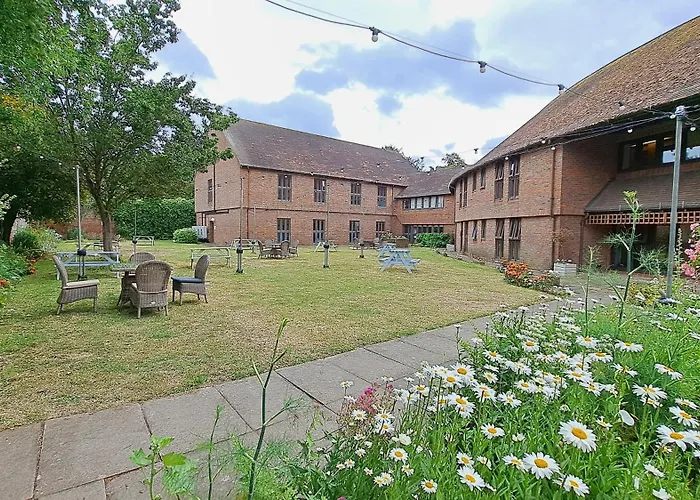The Coach House At Missenden Abbey Bed & Breakfast Great Missenden