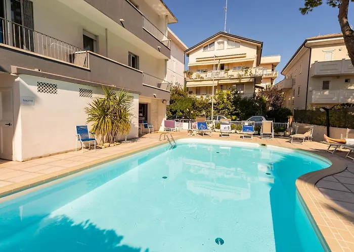 Hotel Consul Dipendenza "La Plata" Con Piscina Riccione