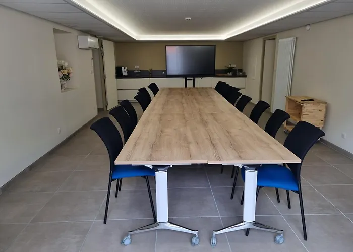 Logis Hotel Restaurant Les Carillons Cransac