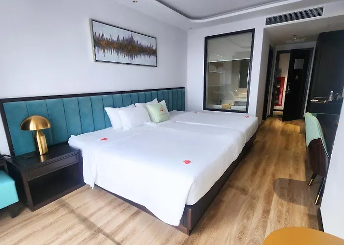 Cordial Grand Hotel Da Nang Beach - Infinity Rooftop Pool