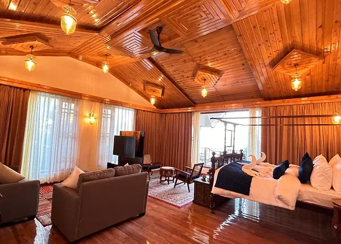 Chillaru Spa & Resort Kasauli