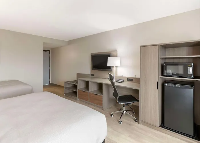 Quality Inn Newton At I-80