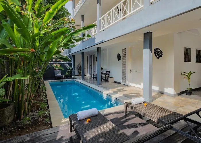 The Kanjeng Suites Petitenget Seminyak 
