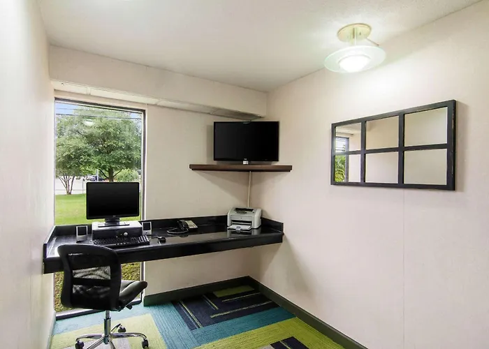 Quality Inn Near University Of Mobile Saraland