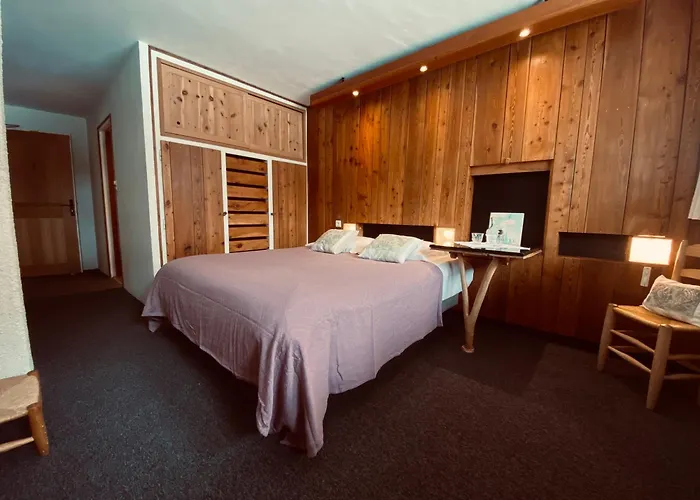 Hôtel les Lorès Val-dʼIsère