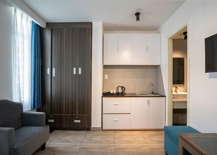 Sonder Airport Hotel Ho Chi Minh City