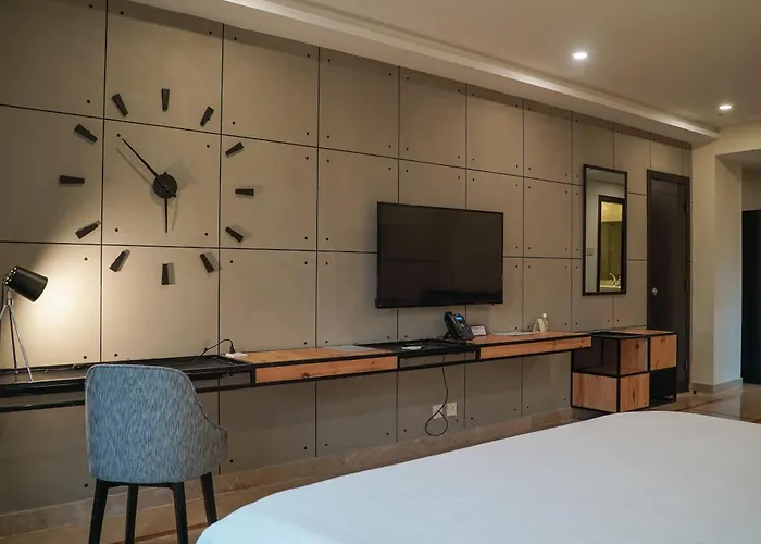 Roomy Signature Hotel, Islamabad