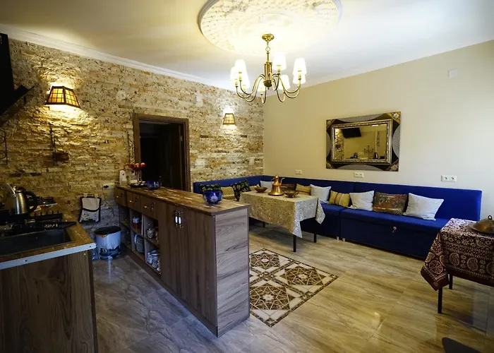 Hotel Daisy S Home Kutaisi