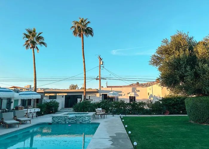 The Yucca Hotel (Adults Only) Desert Hot Springs