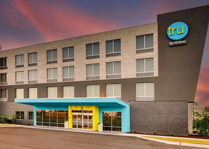 Tru By Hilton Leland Wilmington Hotel