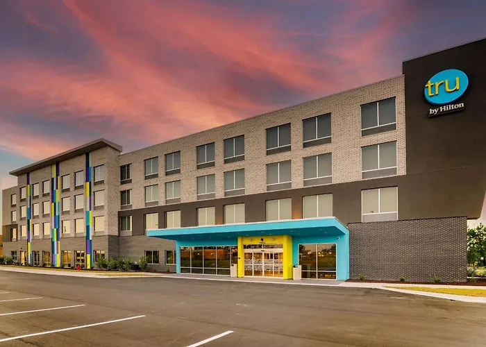Tru By Hilton Leland Wilmington Hotel