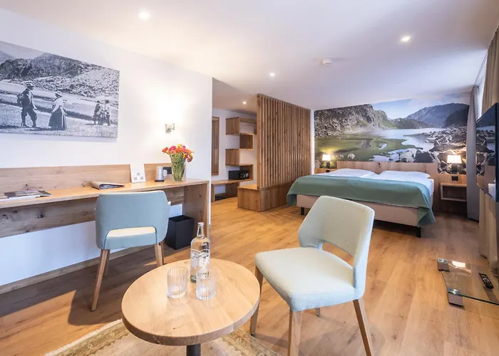 Hotel La Cruna Sedrun