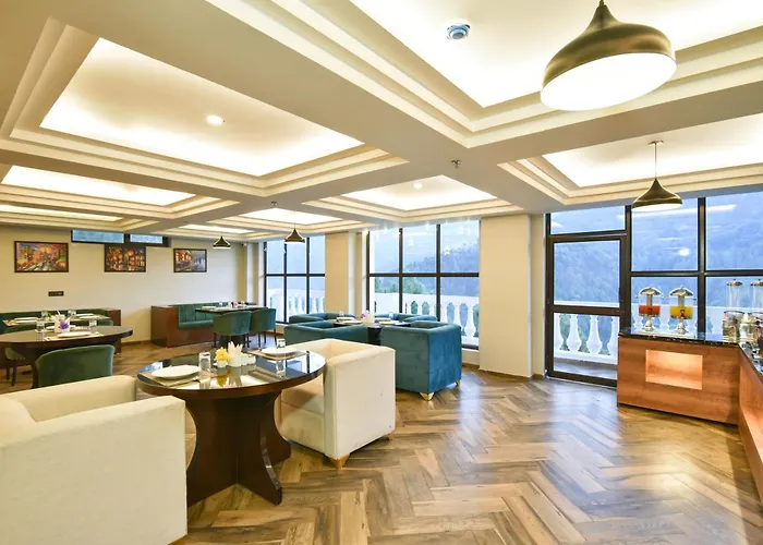 Claret Inn By Dls Hotels Chamba 