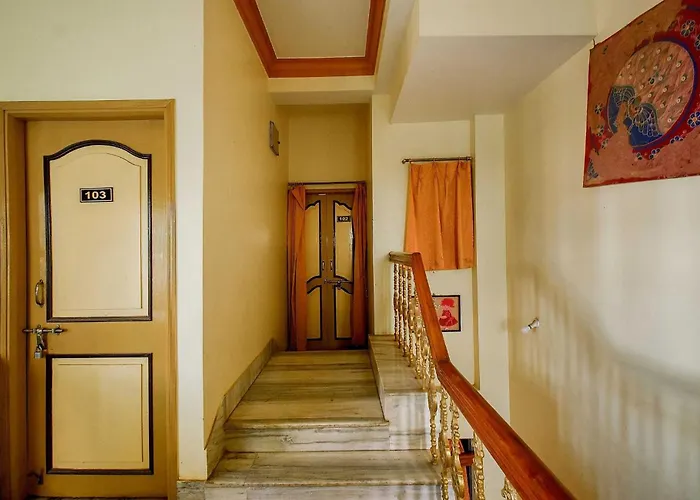Oyo Flagship Moonlight Guest House 3 Bhubaneswar