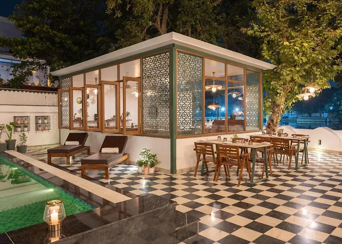 The Experience Resort-Lake Facing Udaipur