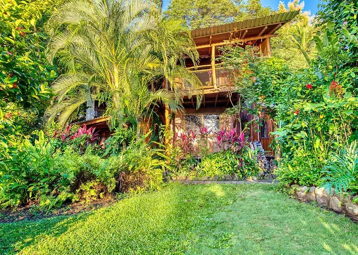 Hotel Amor De Mar Montezuma