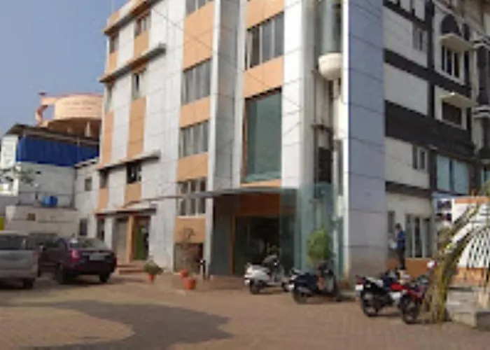 Hotel Maratha Palace Satara