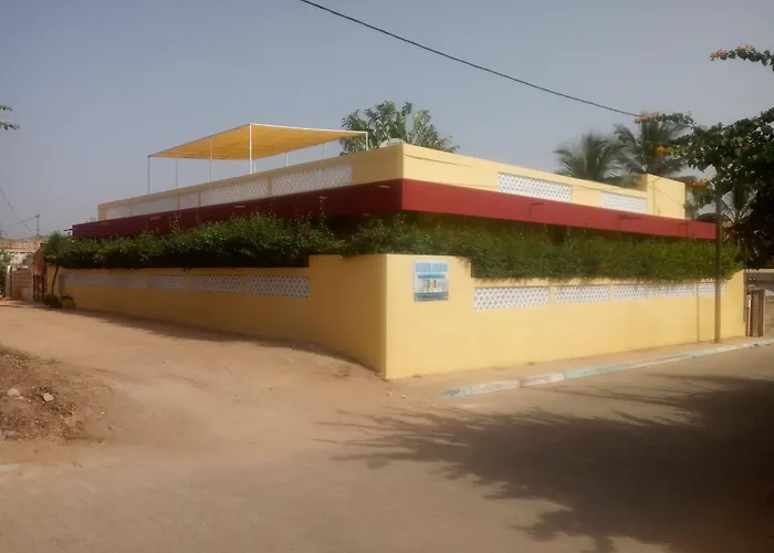 Keur Diam - Maison De La Paix Saly