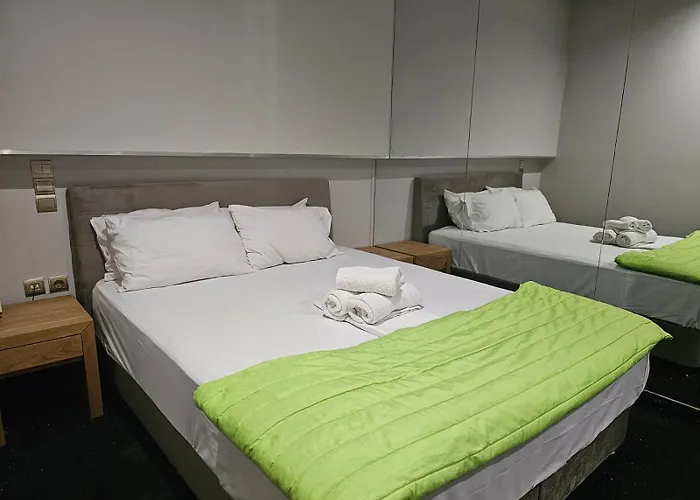 Feevos Hotel Piraeus