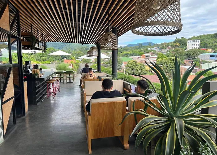 Bourbon Hostal Juayua