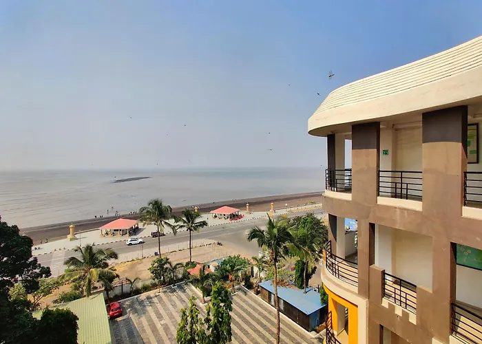 Golden Chariot Hotel Daman