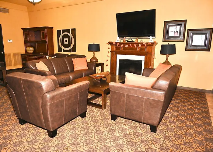 Fortune Inn & Suites Newport