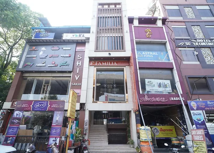 Familia Hotel And Banquets Lucknow