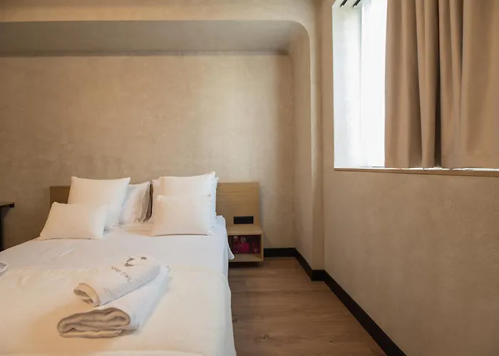 Athensowl Aparthotel