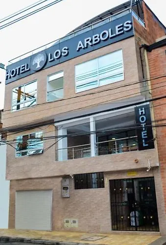 Casa Hotel Los Arboles Bello